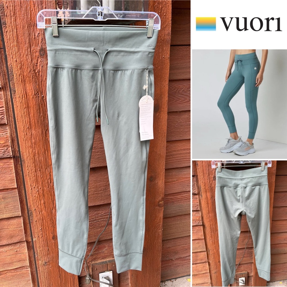 Vuori NWT Preppy Athleisure Daily Leggings In Marsh Size M